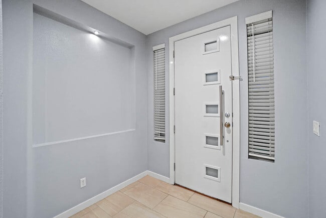 Photo - 13847 Sandy Pne Wy