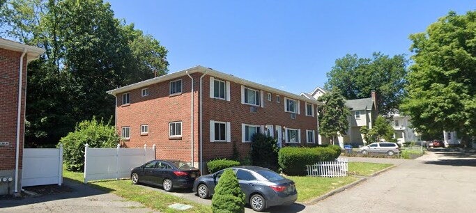 Photo - 29 Oxford Cir Apartment Unit 1