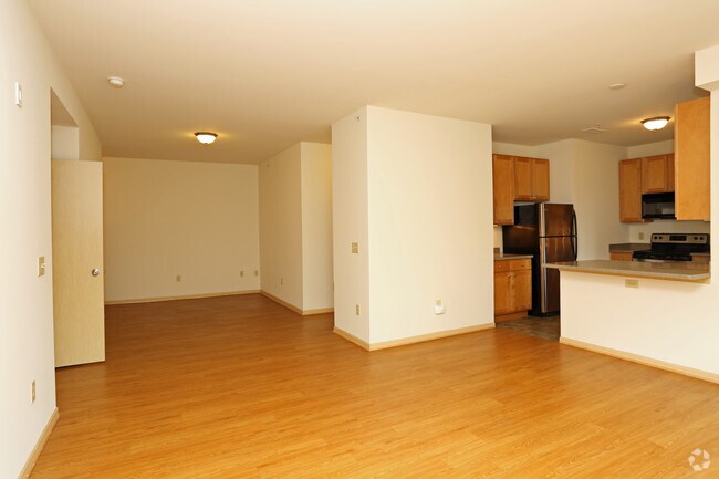 2BR, 2BA - The Lurican