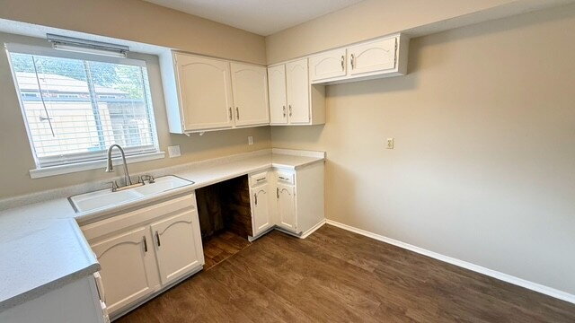 Photo - NORTH EAST SIDE 2 BEDROOM TOWNHOME AVAILABLE NOW!