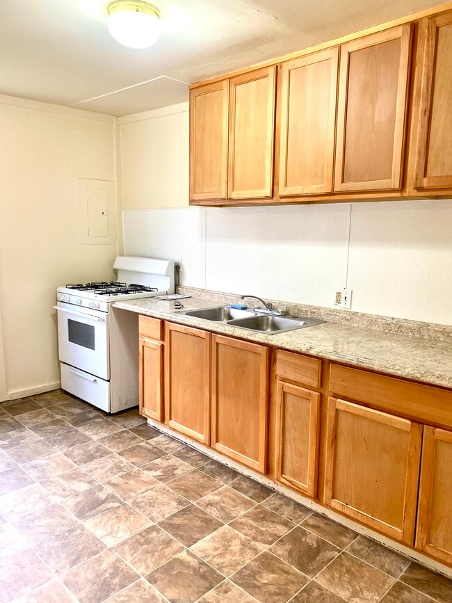Photo - 32119 Genessee St Unit 32119