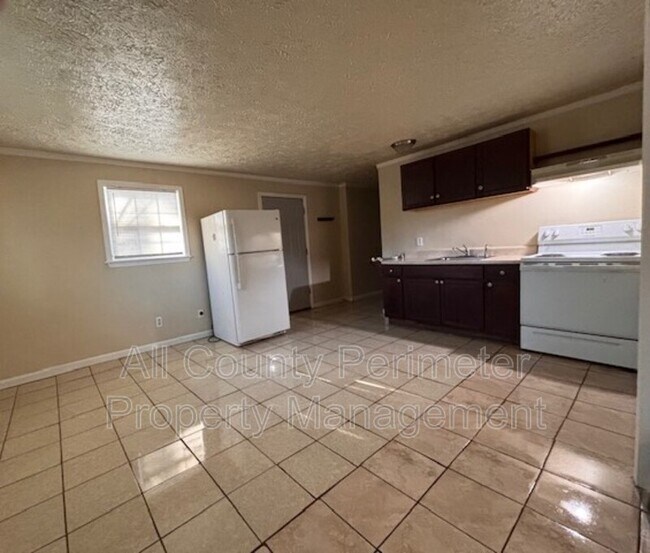 Photo - 433 Gresham Rd SW Unit B