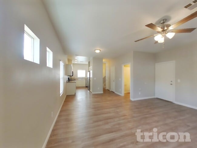 Photo - 5142 Piazza Cavour Dr