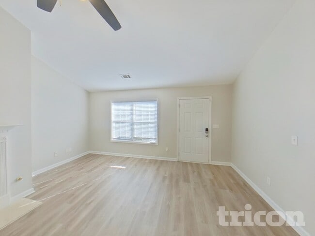 Photo - 177 Whetstone Way