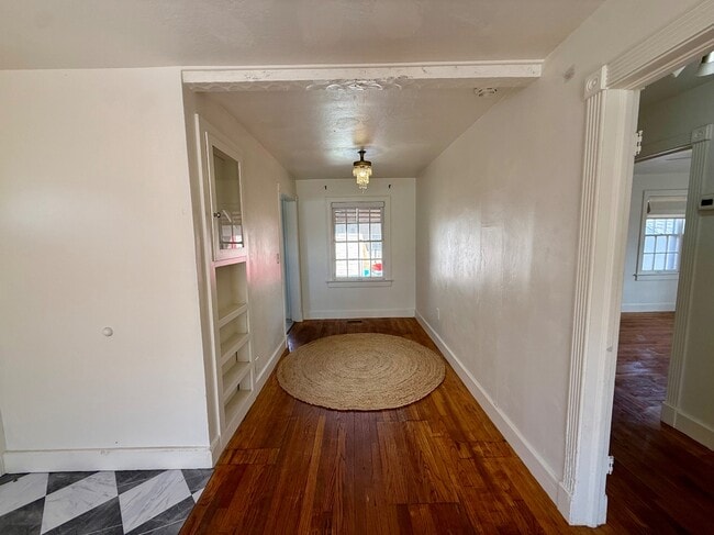 Photo - 730 S Littler Ave