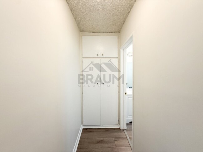 Photo - 19405 Haynes St Unidad 9