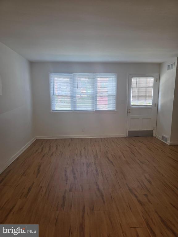 Photo - 1554 Clayton Rd