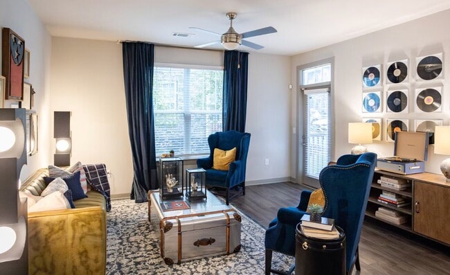Photo - 1122 N Clark St