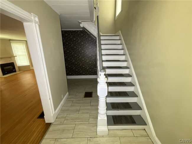 Photo - 622 Sherman St