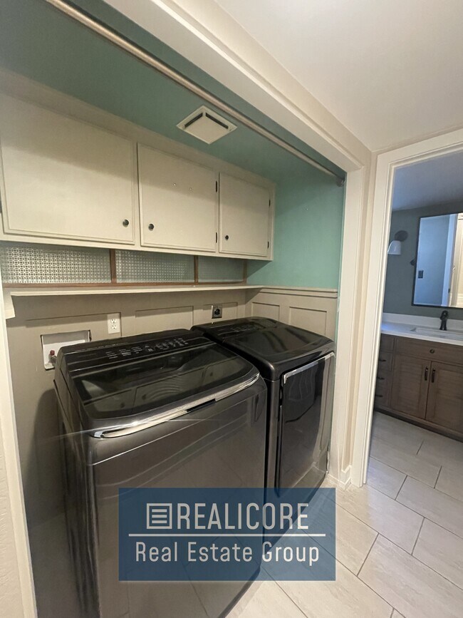 Photo - 10937 Sonora Ave