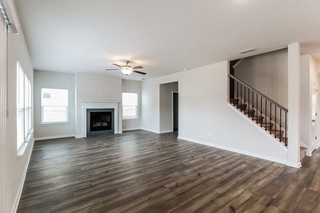 Photo - 730 Sara Mdw Rd