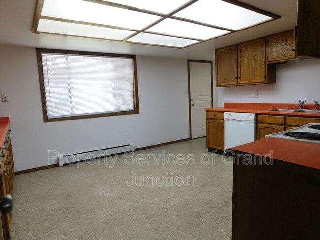 Photo - 568 Dawn Ct Unidad 1