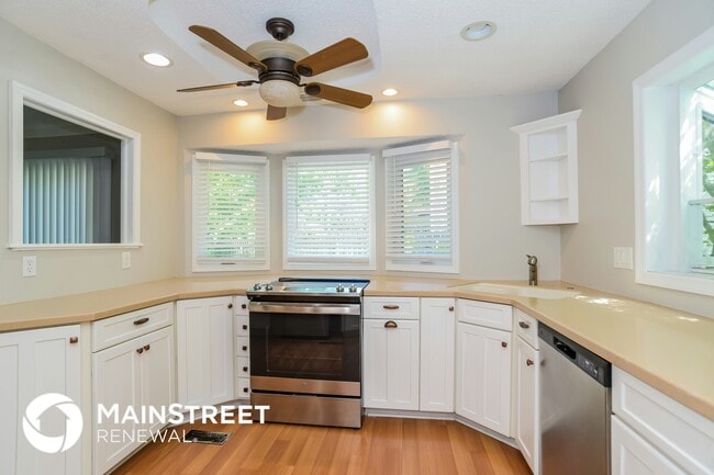 Photo - 8800 W 92nd St