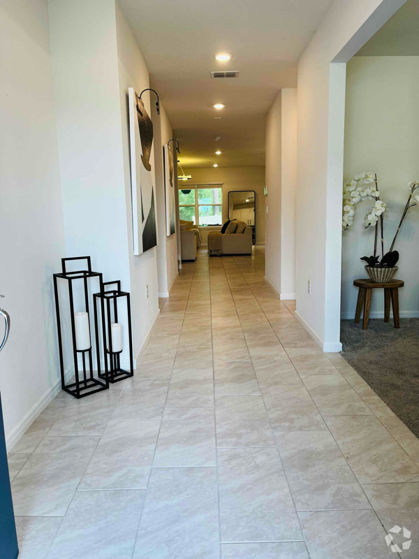 Building Photo - 30572 Thunderbird Dr Rental