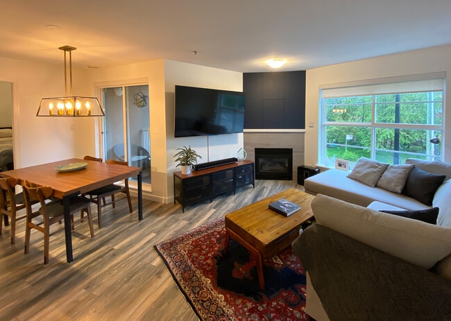 Photo - 1688 8th Av E