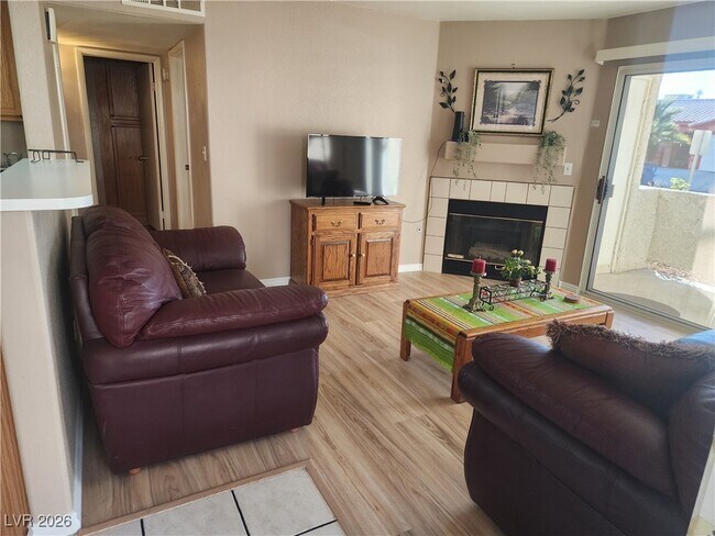 Photo - 5140 Mandalay Springs Dr Unit 104