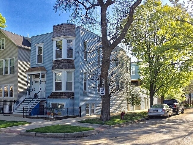 Building Photo - 3301 N Oakley Ave Unit 2 Rental