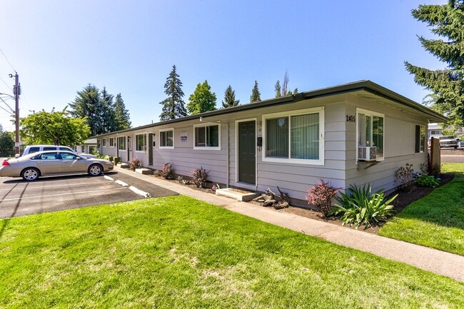 Photo - Arrowsmith Apartments^