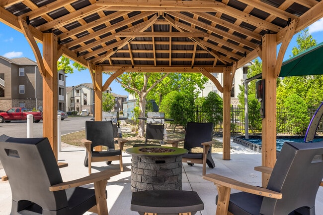 Aspen Ridge Apartments