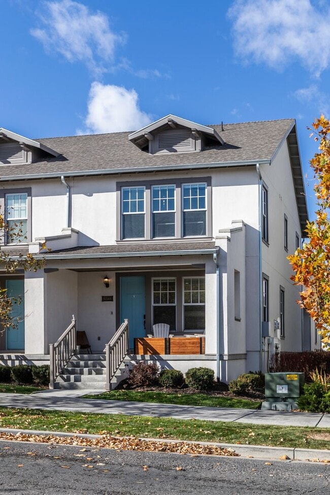 Photo - Daybreak living at its finest!