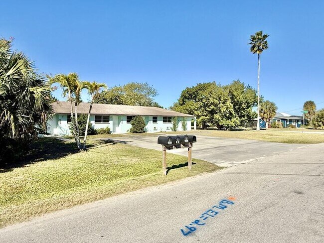 Photo - 3401 Palm Dr