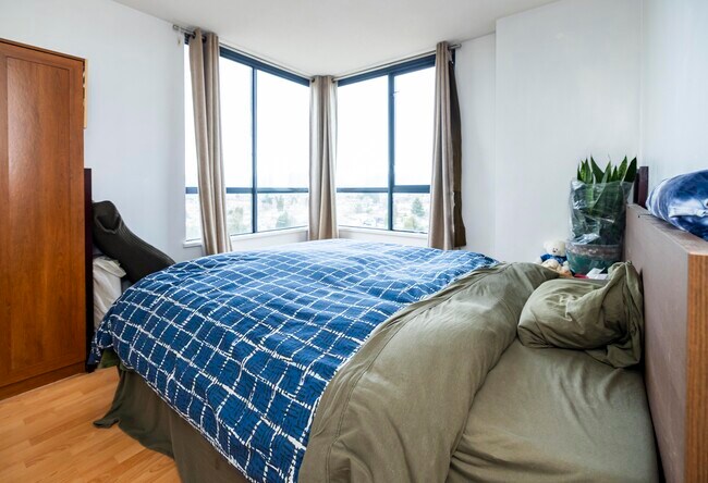 5288 Melbourne St Unit 1908