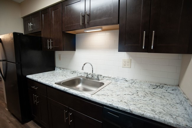 Photo - Madison Towers