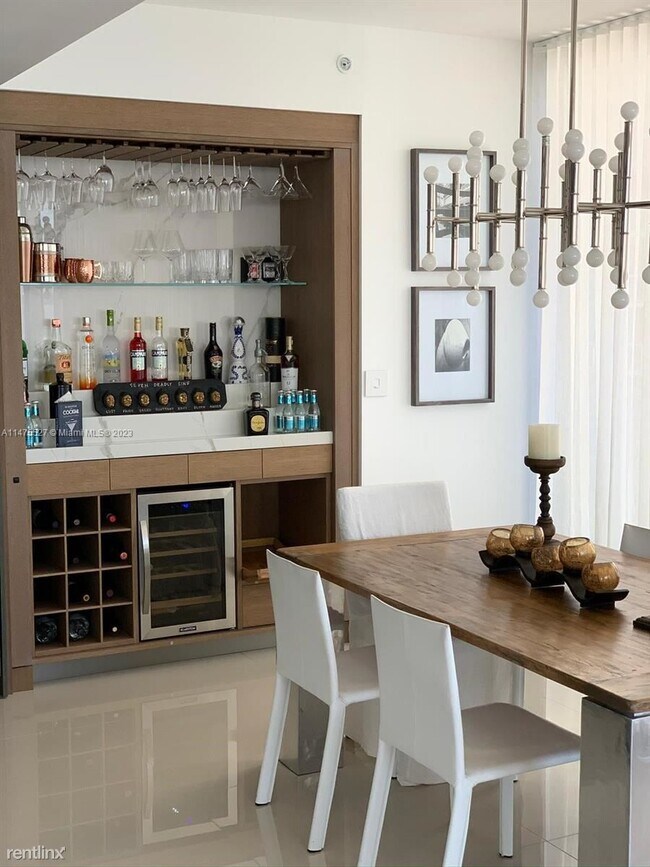 Photo - 3 br, 4 bath Condo - 488 NE 18th St Unit 1615 Unidad 1615