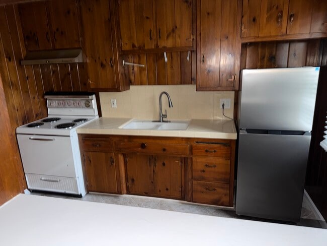 Unit #1 - Kitchen - The Sherman