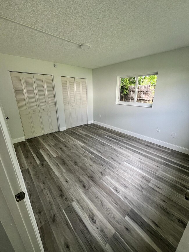 Building Photo - 6601 SW LLC- Davie Unit 106