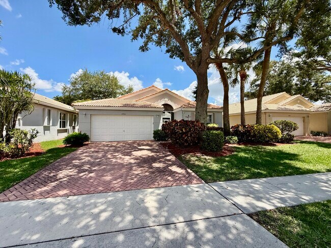 10921 Royal Caribbean Cir