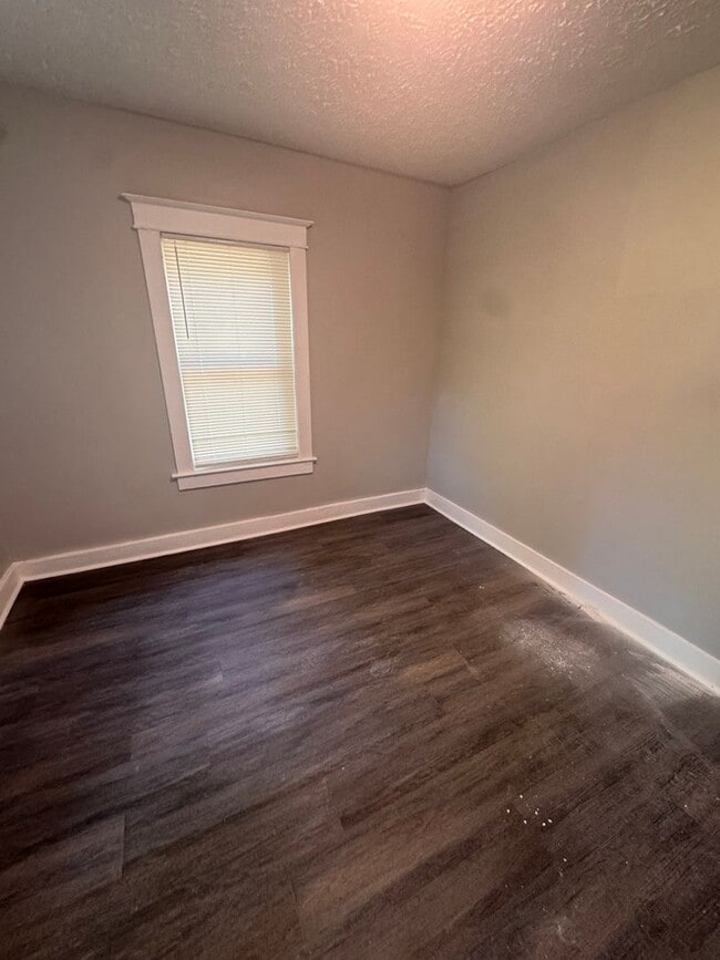 Photo - 1724 W Ormsby Ave Unit 1724 W. Ormsby Ave #4