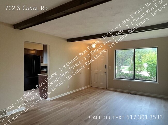 702 S Canal Rd