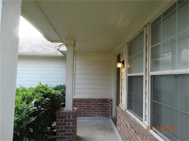 Photo - 6327 Hayman Dr