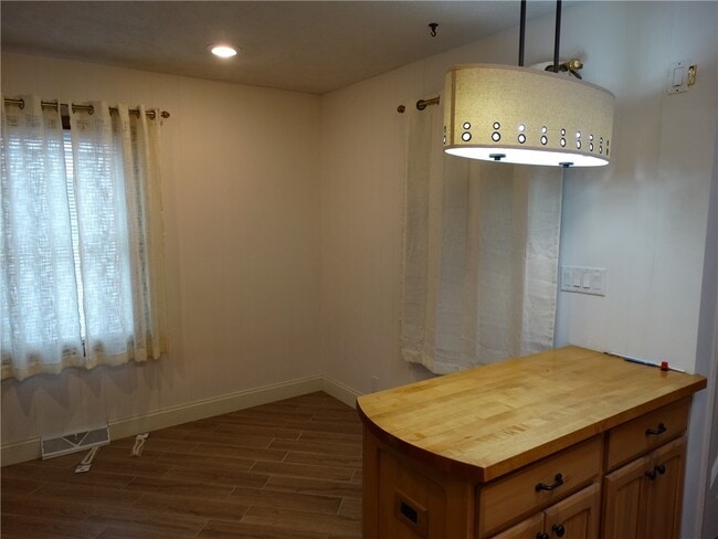 Photo - 146 Cutler Ave