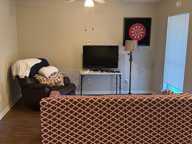 Photo - SUBLEASE AVAILABLE DECEMBER 1st Cute 2 bed...