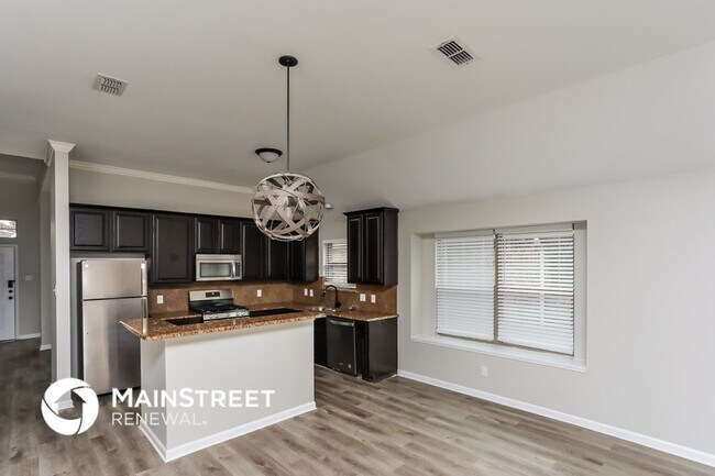 Photo - 208 Starlight Dr