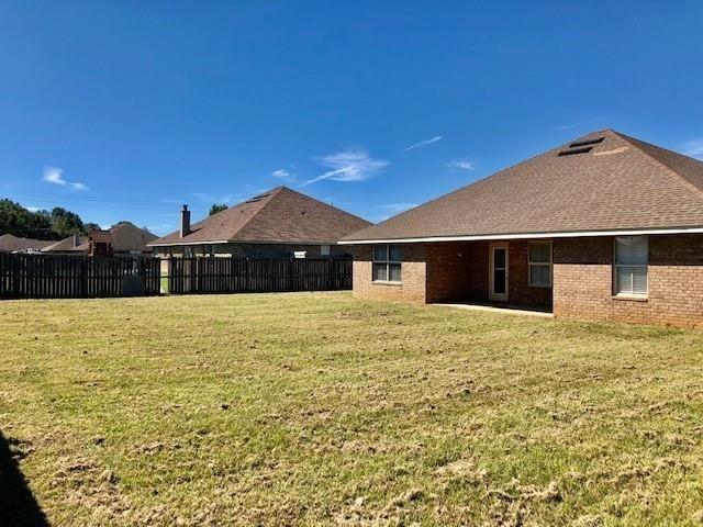 Photo - 9825 Winchester Dr N