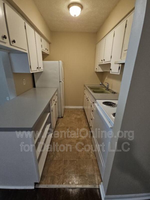 Photo - 1972 Cambridge Dr Unidad 32
