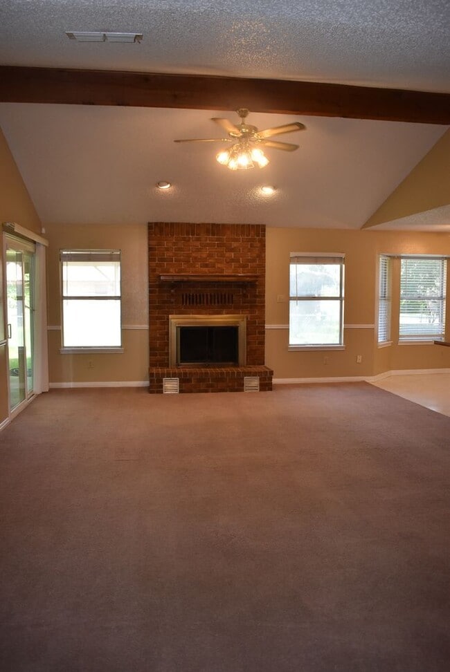 Photo - 3 Bedroom in Copperas Cove Established Neighborhood!
