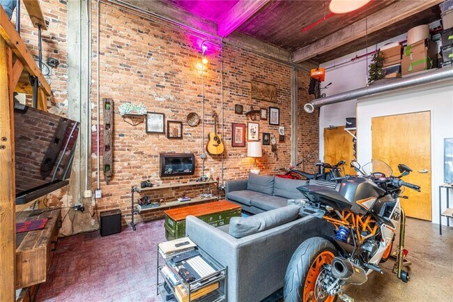 Photo - 659 Auburn Ave NE Unit 217