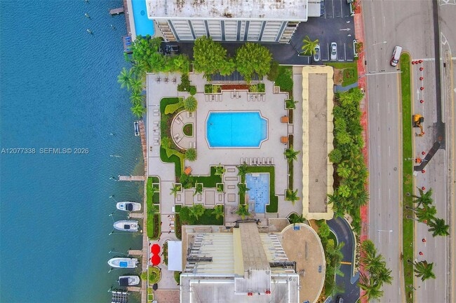 Photo - 5600 Collins Ave Unit 11C