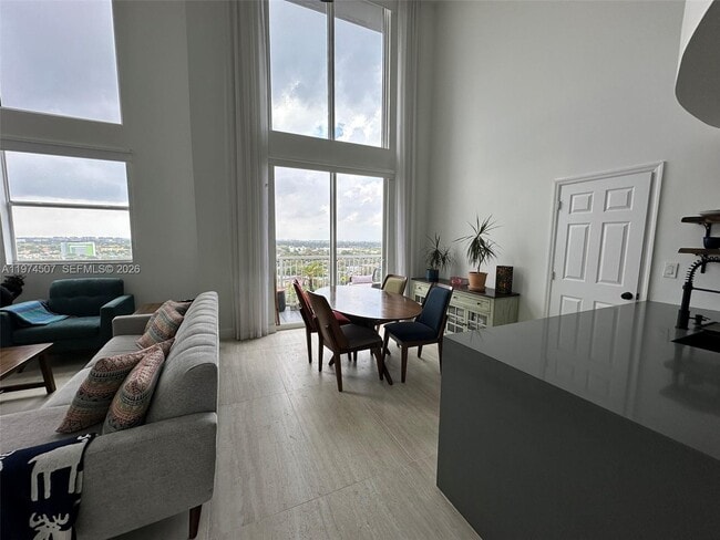 Photo - 1 Glen Royal Pkwy Unit 1613