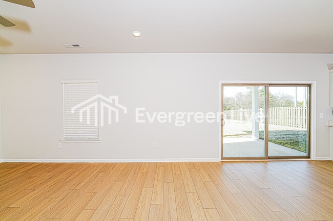 Photo - 212 Exeter St