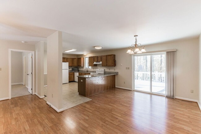 Photo - 44246 Old Mill Hill Rd