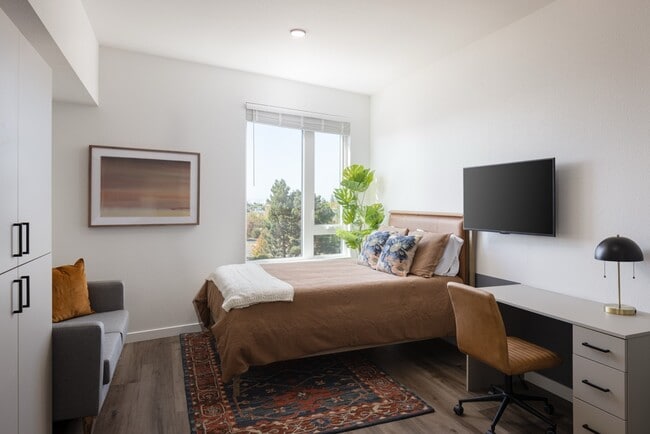 Photo - ArtHaus Ninth