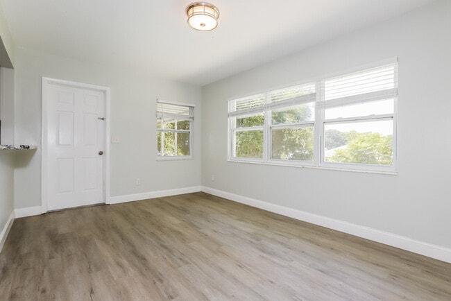 3 Bedroom Home with Private Pool in Inverness