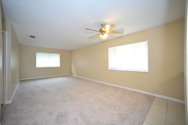 Photo - 2410 Fox Hollow Dr