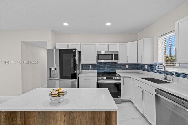 Photo - 3220 NW 4th Ct