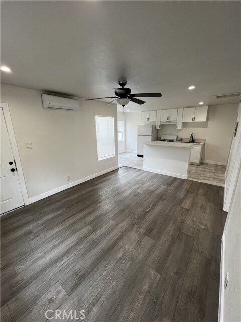 Photo - 4518 Normandie Ave Unidad 3/4